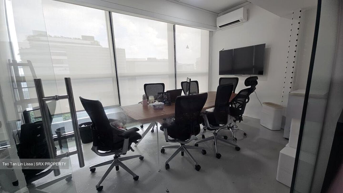 Oxley Bizhub (D14), Factory #486773931